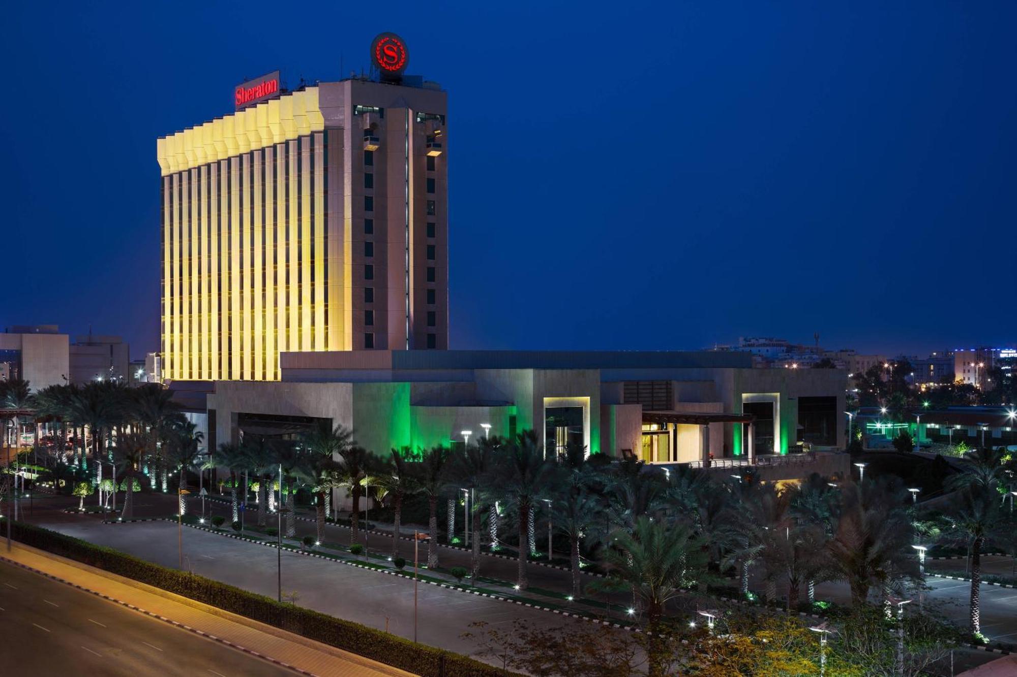Sheraton Dammam Hotel & Convention Centre Екстер'єр фото Sheraton Riyadh Hotel and Towers