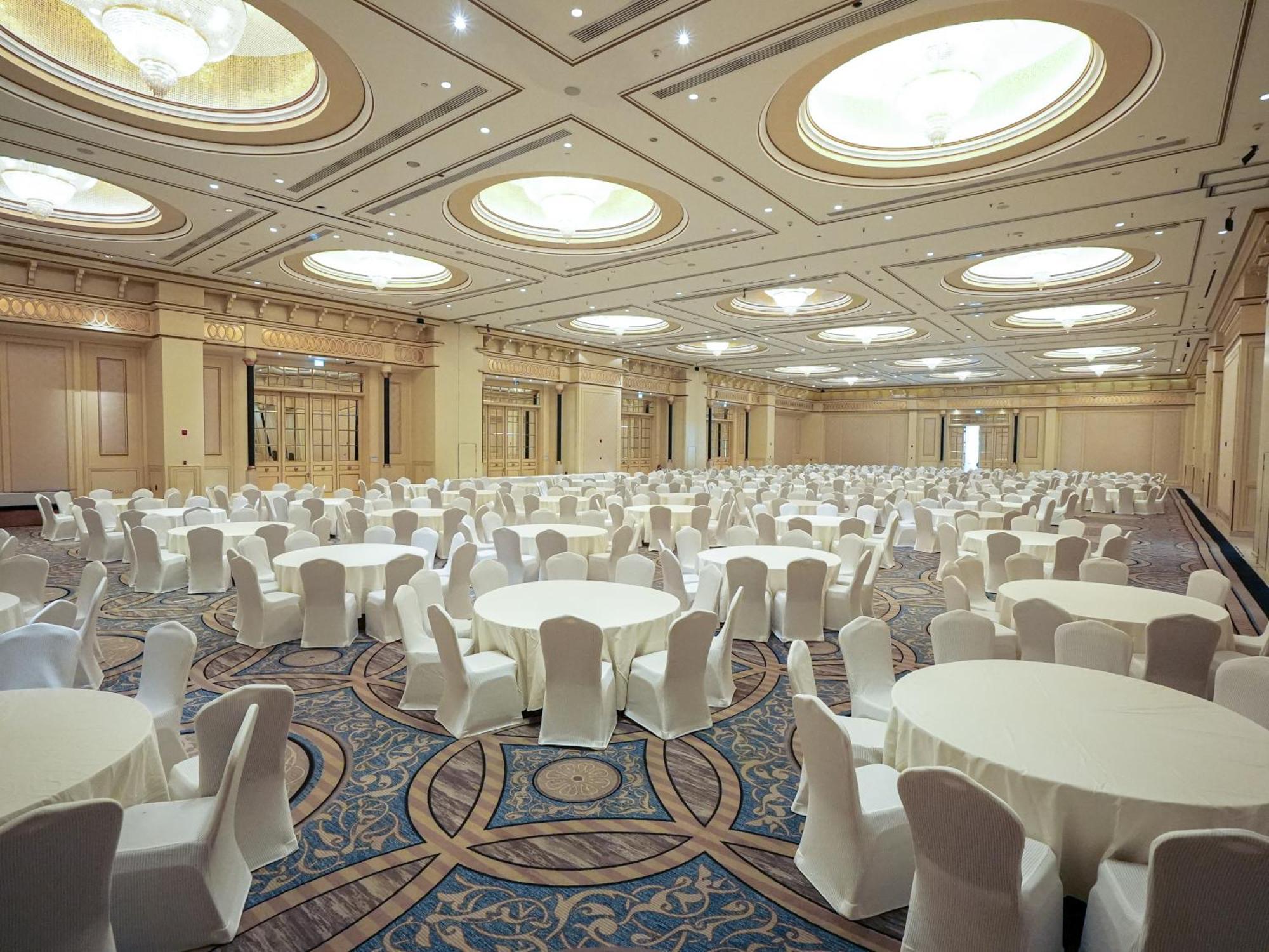 Sheraton Dammam Hotel & Convention Centre Екстер'єр фото